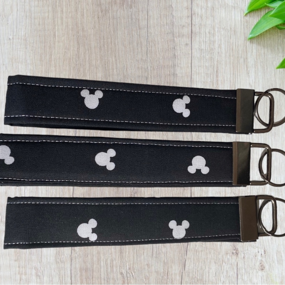 Disney Mickey Mouse Wristlet Keychain Fob